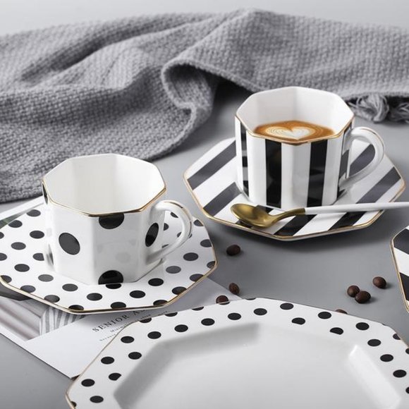 British Style Ceramic Plate - Picture 4 of 10